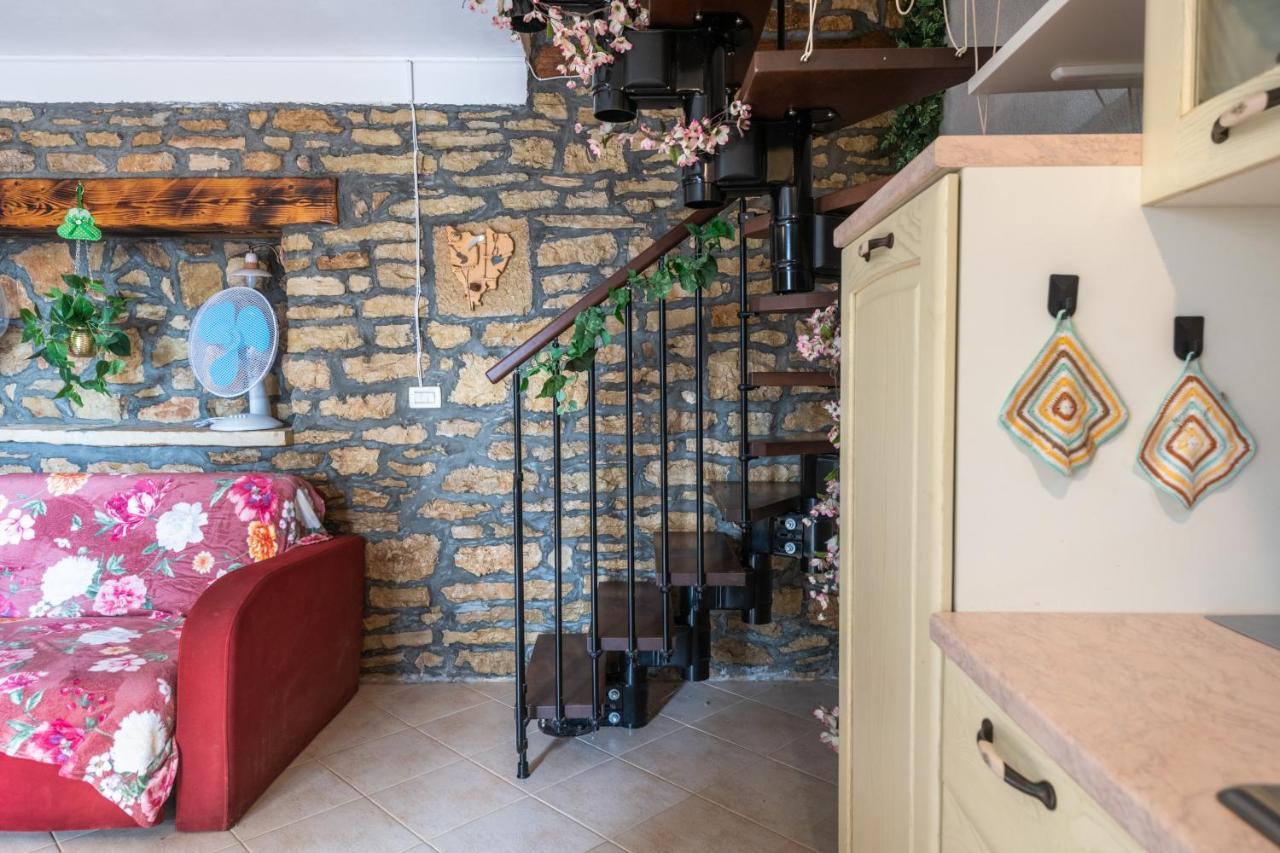 Apartment Larca Kanfanar Bagian luar foto